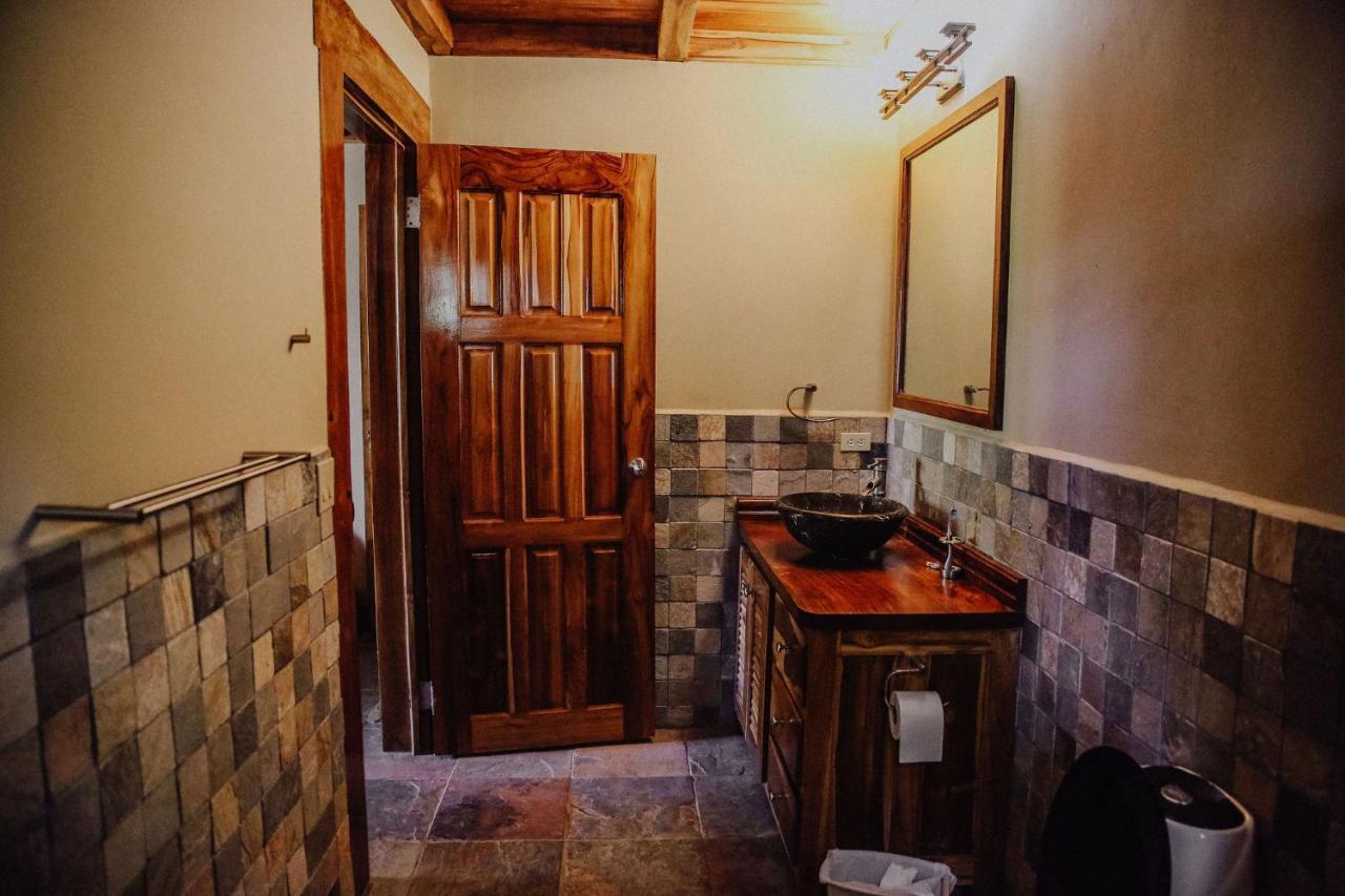 Bodhi Santa Catalina Pansiyon Dış mekan fotoğraf